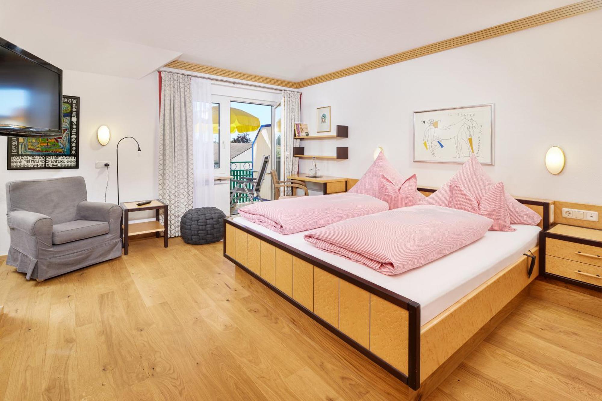 Kneipp- Und Wellvitalhotel Edelweiss Bad Worishofen Exterior photo